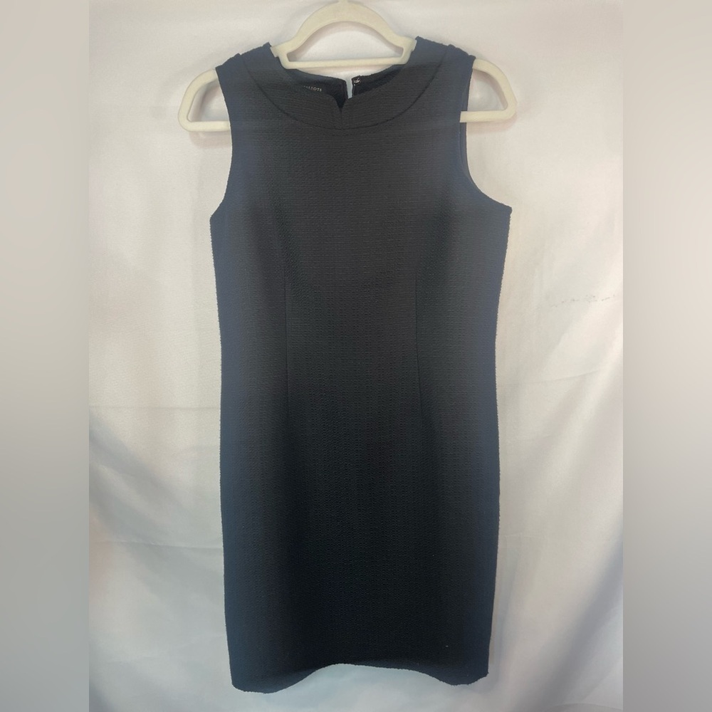 Talbots black sheath dress with a gorgeous collar. Womens size 10P